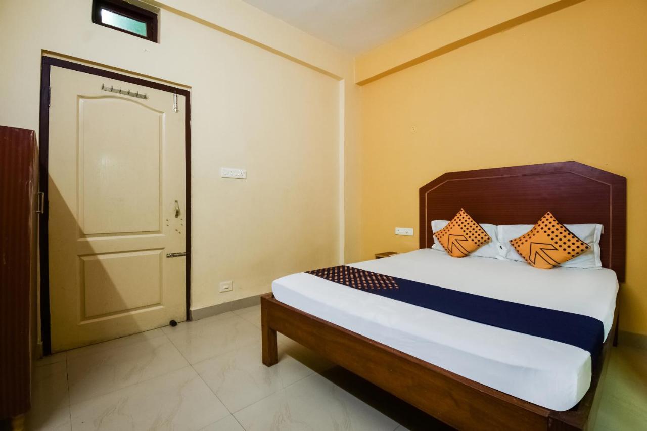 Spot On 74793 Hotel Sai Sudha Puri Εξωτερικό φωτογραφία